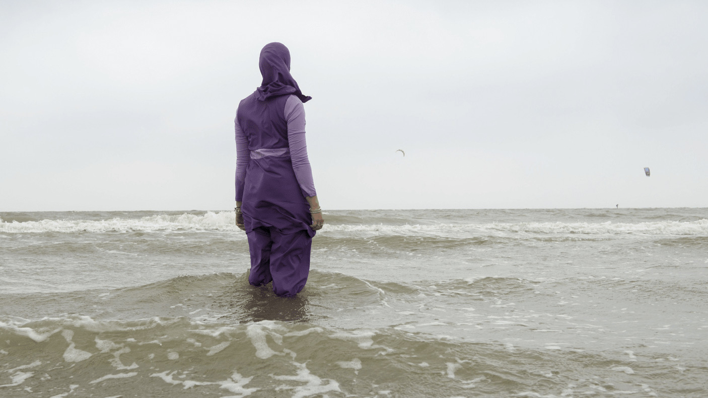 Burkini : Quand la gauche wokiste contribue au ‘‘grignotage’’ islamiste du vivre-ensemble !