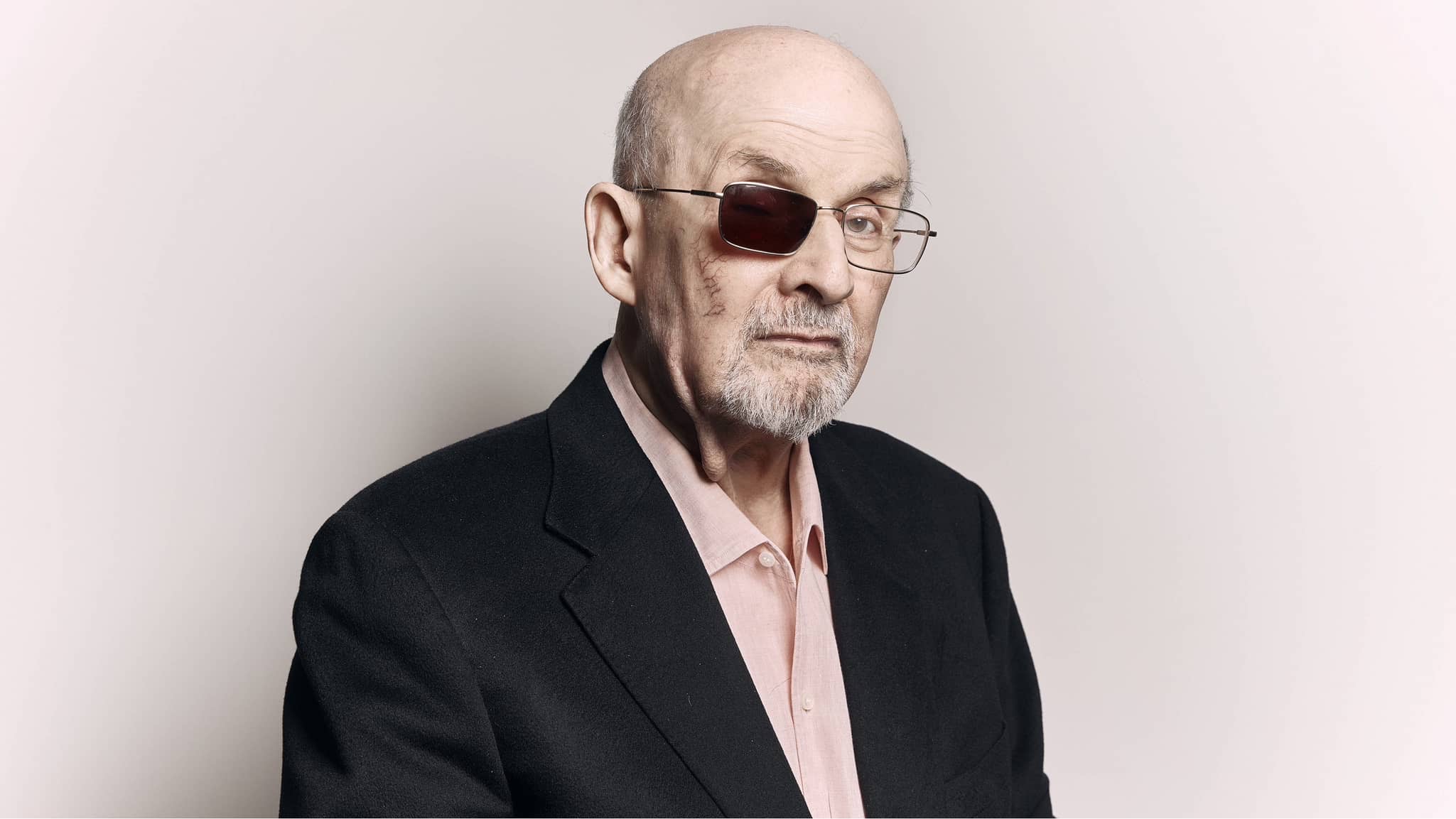 Salman Rushdie : ‘‘Les mots plus forts que le couteau’’